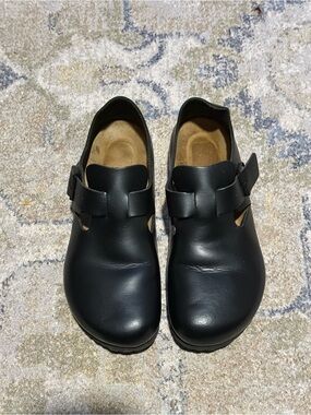 London Oiled Leather Birkenstock Black closed toe Slip-On Buckle Shoes